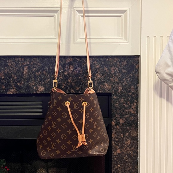 Louis Vuitton Monogram Néonoé - Picture 8 of 16